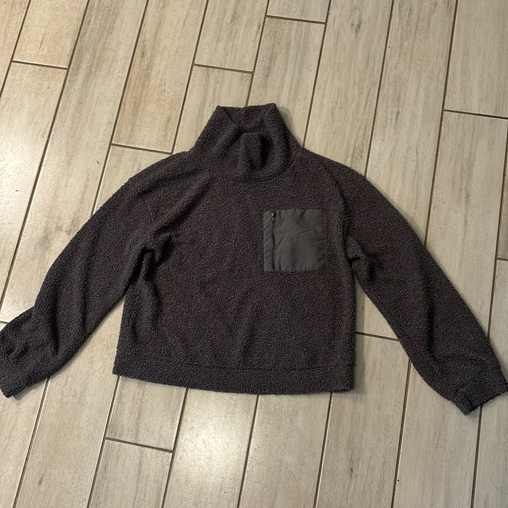 Cozy Woman’s Pullover Jacket